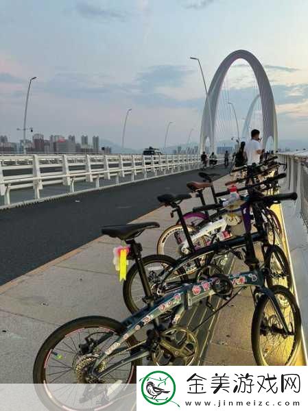 我们四个人换着来