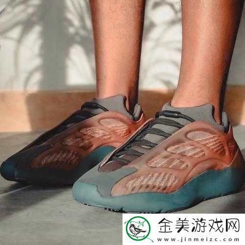 YEEZY700：潮流新宠引领时尚风