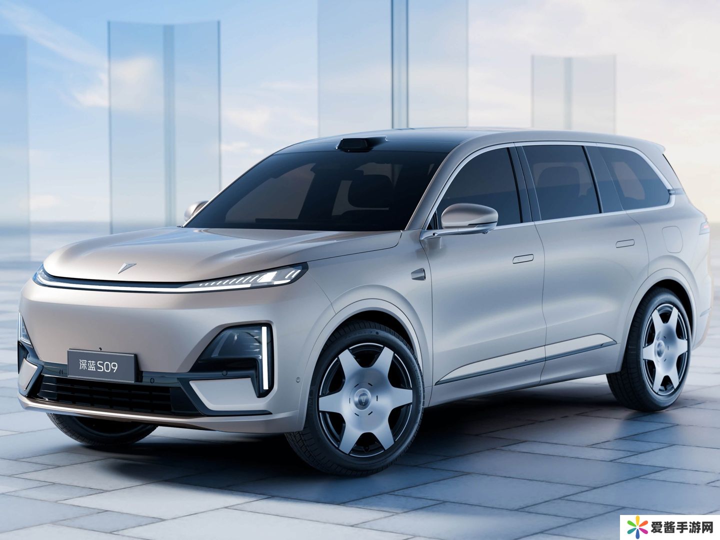 CEO 邓承浩“亲自爆料”：深蓝中大型 SUV 新车 S09 售 30 万-35 万元